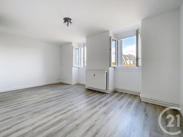 Afficher la photo en grand Appartement F1 à vendre - 1 pièce - 25.0 m2 - COMPIEGNE - 60 - PICARDIE - Century 21 Infinity