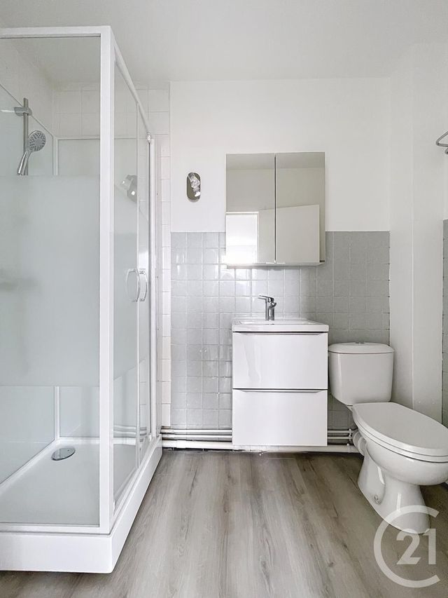 Afficher la photo en grand Appartement F1 à vendre - 1 pièce - 25.0 m2 - COMPIEGNE - 60 - PICARDIE - Century 21 Infinity