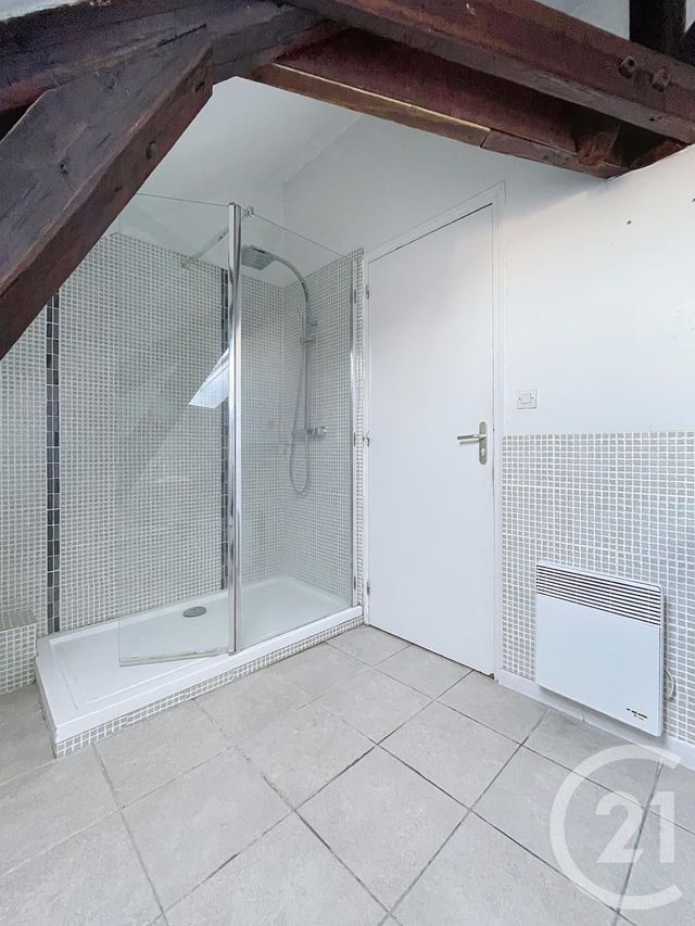 Afficher la photo en grand Appartement à vendre - 2 pièces - 46.18 m2 - COMPIEGNE - 60 - PICARDIE - Century 21 Infinity