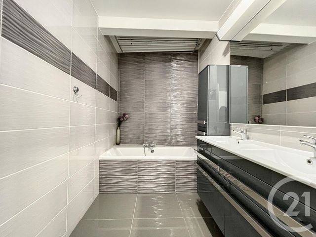 Appartement F3 à louer - 3 pièces - 72.15 m2 - COMPIEGNE - 60 - PICARDIE - Century 21 Infinity