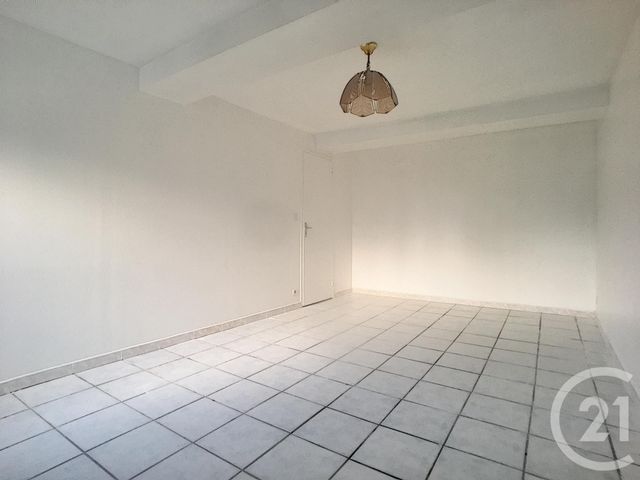 Appartement F2 à louer - 2 pièces - 38.2 m2 - MONCHY HUMIERES - 60 - PICARDIE - Century 21 Infinity