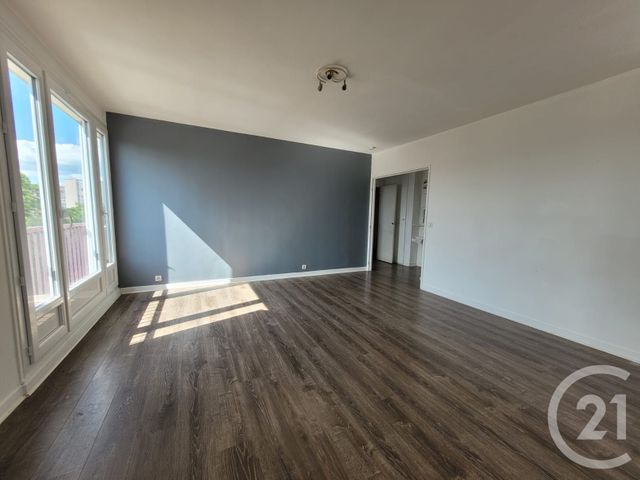 Afficher la photo en grand Appartement F5 à vendre - 5 pièces - 97.94 m2 - COMPIEGNE - 60 - PICARDIE - Century 21 Infinity