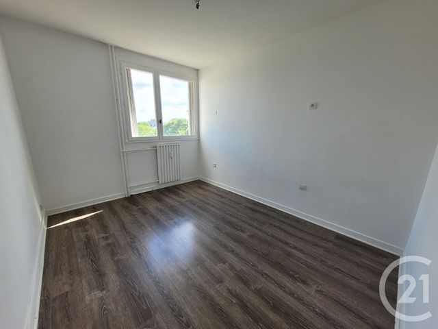 Afficher la photo en grand Appartement F5 à vendre - 5 pièces - 97.94 m2 - COMPIEGNE - 60 - PICARDIE - Century 21 Infinity