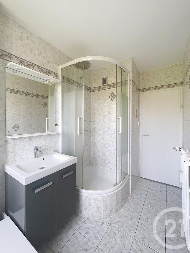 Appartement T4 à vendre - 4 pièces - 74.87 m2 - COMPIEGNE - 60 - PICARDIE - Century 21 Infinity