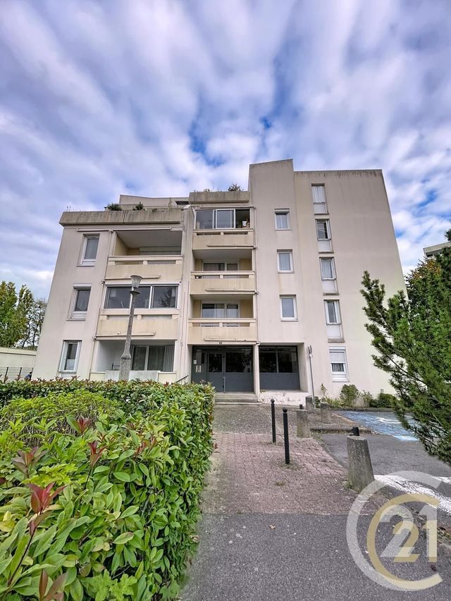 Afficher la photo en grand Appartement F3 à louer - 3 pièces - 74.42 m2 - COMPIEGNE - 60 - PICARDIE - Century 21 Infinity