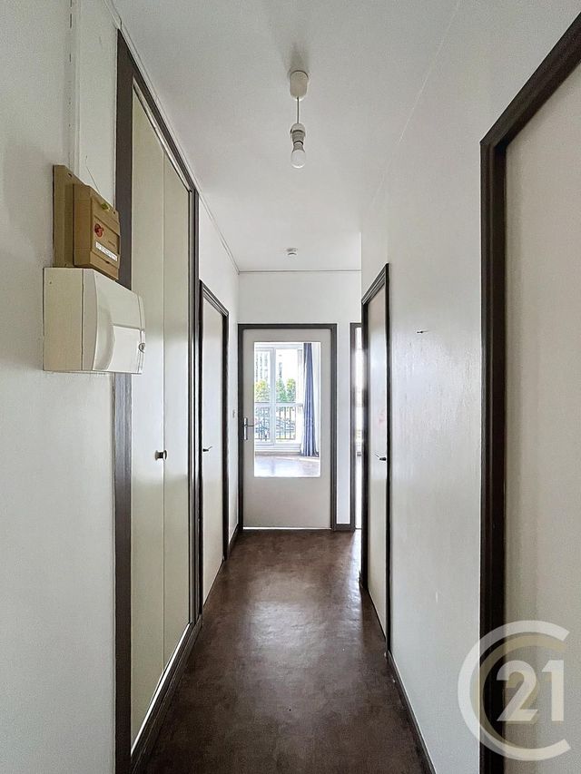 Afficher la photo en grand Appartement F2 à louer - 2 pièces - 52.38 m2 - COMPIEGNE - 60 - PICARDIE - Century 21 Infinity