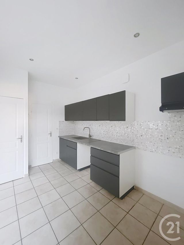 Appartement F4 à louer - 4 pièces - 89.46 m2 - BETHISY ST PIERRE - 60 - PICARDIE - Century 21 Infinity