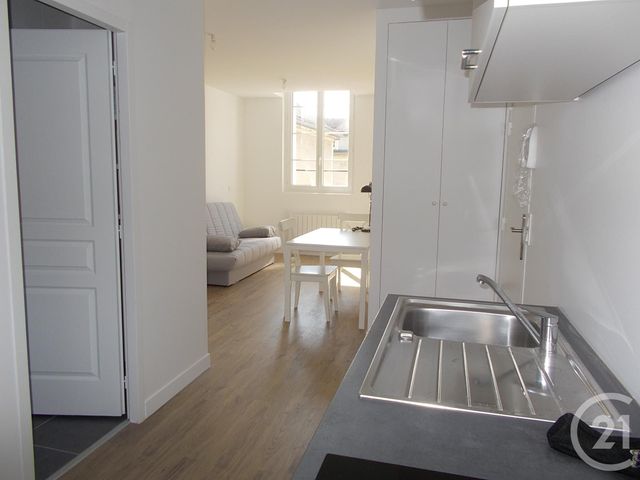 Appartement Studio à louer - 1 pièce - 26.38 m2 - COMPIEGNE - 60 - PICARDIE - Century 21 Infinity