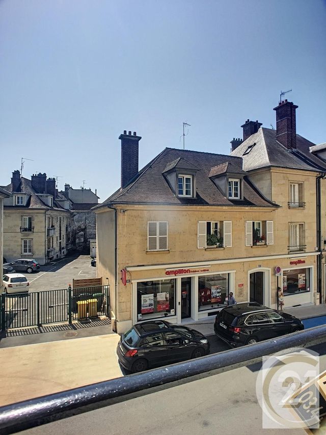 Appartement Studio à louer - 1 pièce - 26.38 m2 - COMPIEGNE - 60 - PICARDIE - Century 21 Infinity