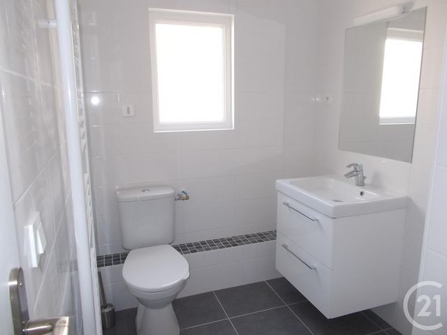 Appartement Studio à louer - 1 pièce - 26.38 m2 - COMPIEGNE - 60 - PICARDIE - Century 21 Infinity