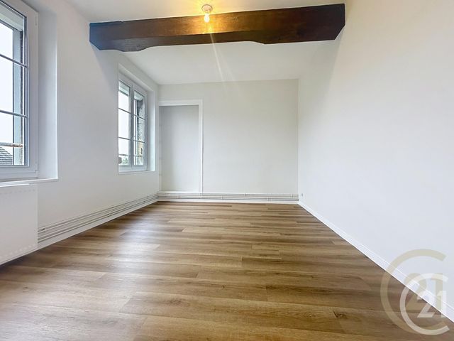 Appartement F4 à louer - 6 pièces - 95.29 m2 - LONGUEIL STE MARIE - 60 - PICARDIE - Century 21 Infinity