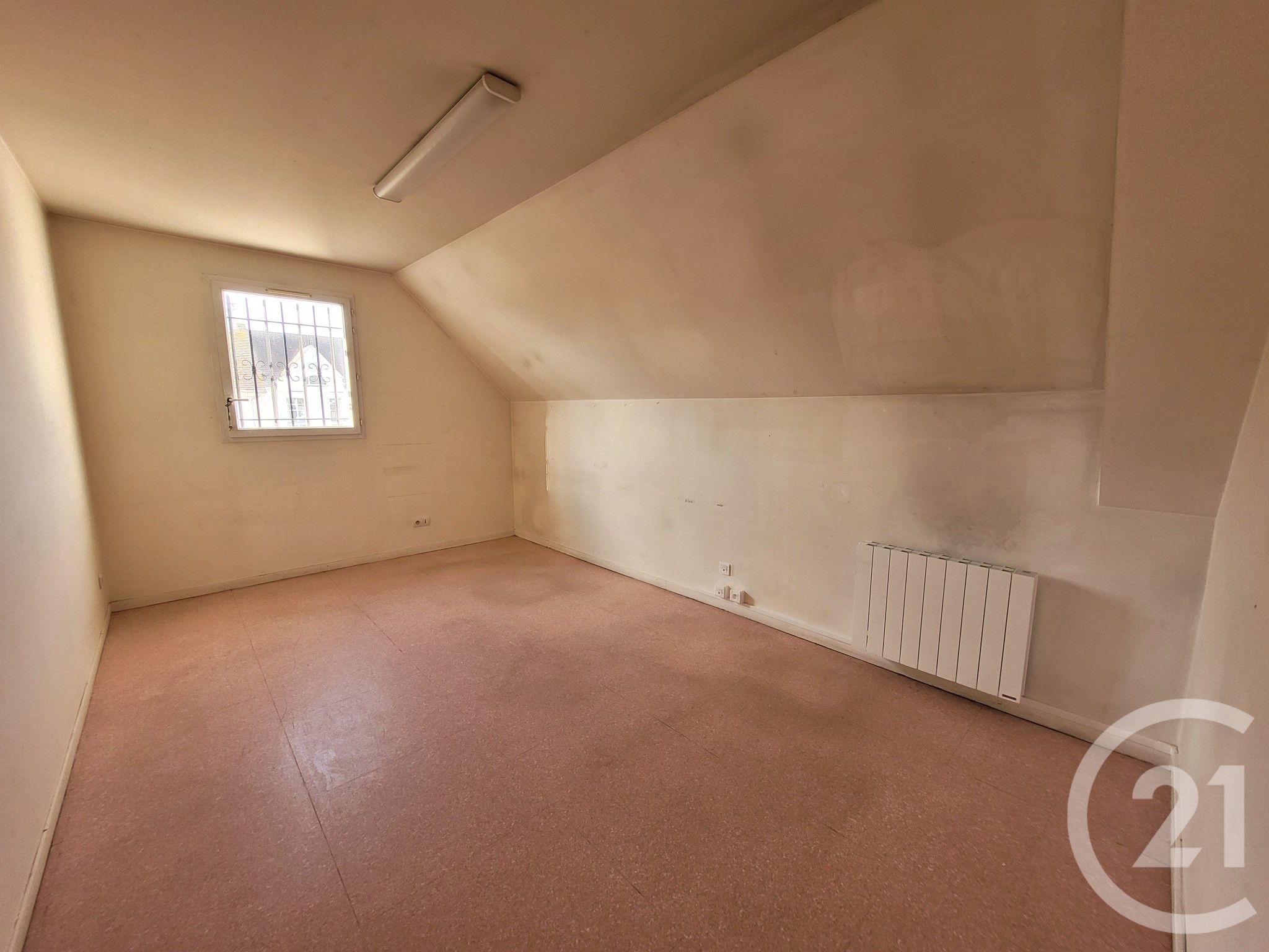 maison à vendre - 8 pièces - 168.0 m2 - COMPIEGNE - Miniature 12