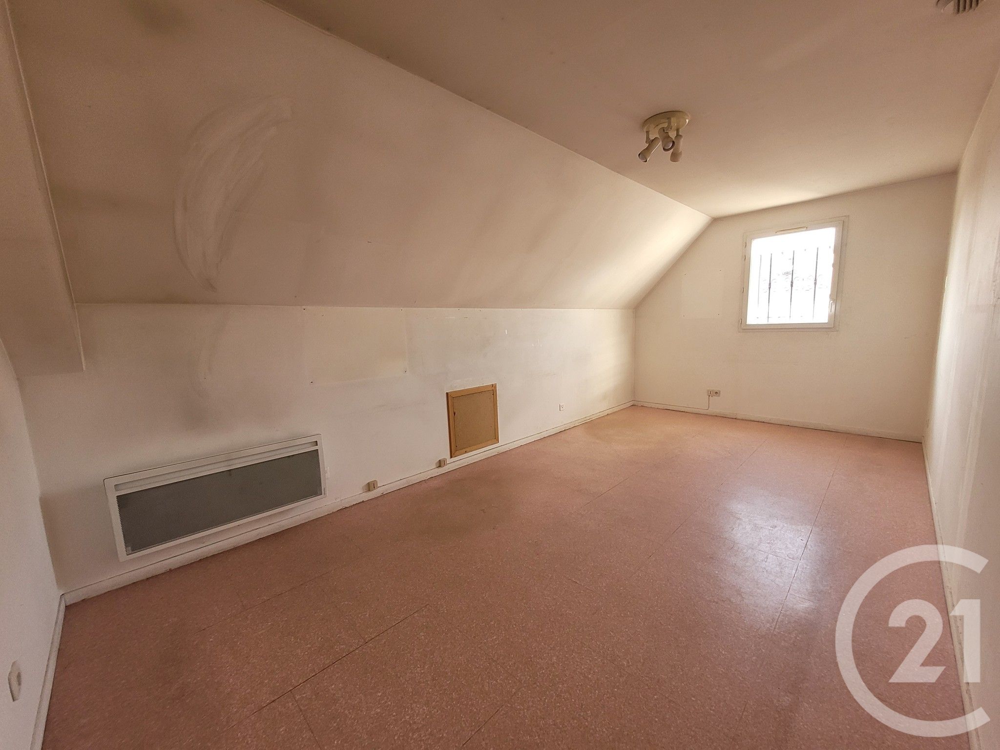 maison à vendre - 8 pièces - 168.0 m2 - COMPIEGNE - Miniature 11