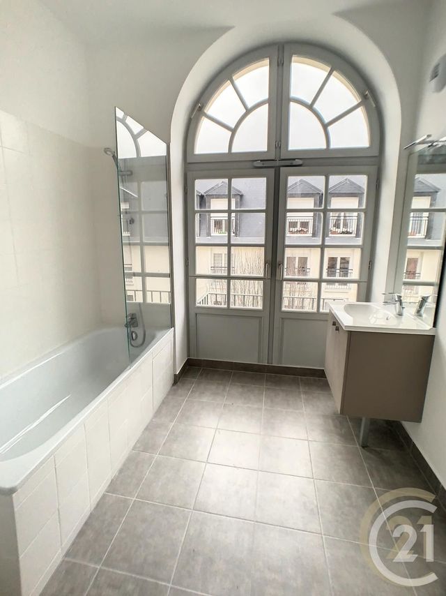 Appartement F5 à louer - 5 pièces - 126.19 m2 - COMPIEGNE - 60 - PICARDIE - Century 21 Infinity