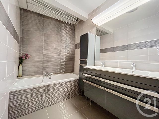 Appartement F3 à vendre - 3 pièces - 72.15 m2 - COMPIEGNE - 60 - PICARDIE - Century 21 Infinity