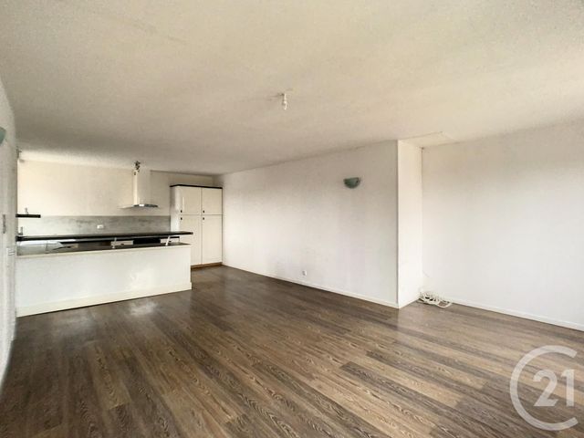 Appartement F3 à louer - 3 pièces - 78.7 m2 - VENETTE - 60 - PICARDIE - Century 21 Infinity