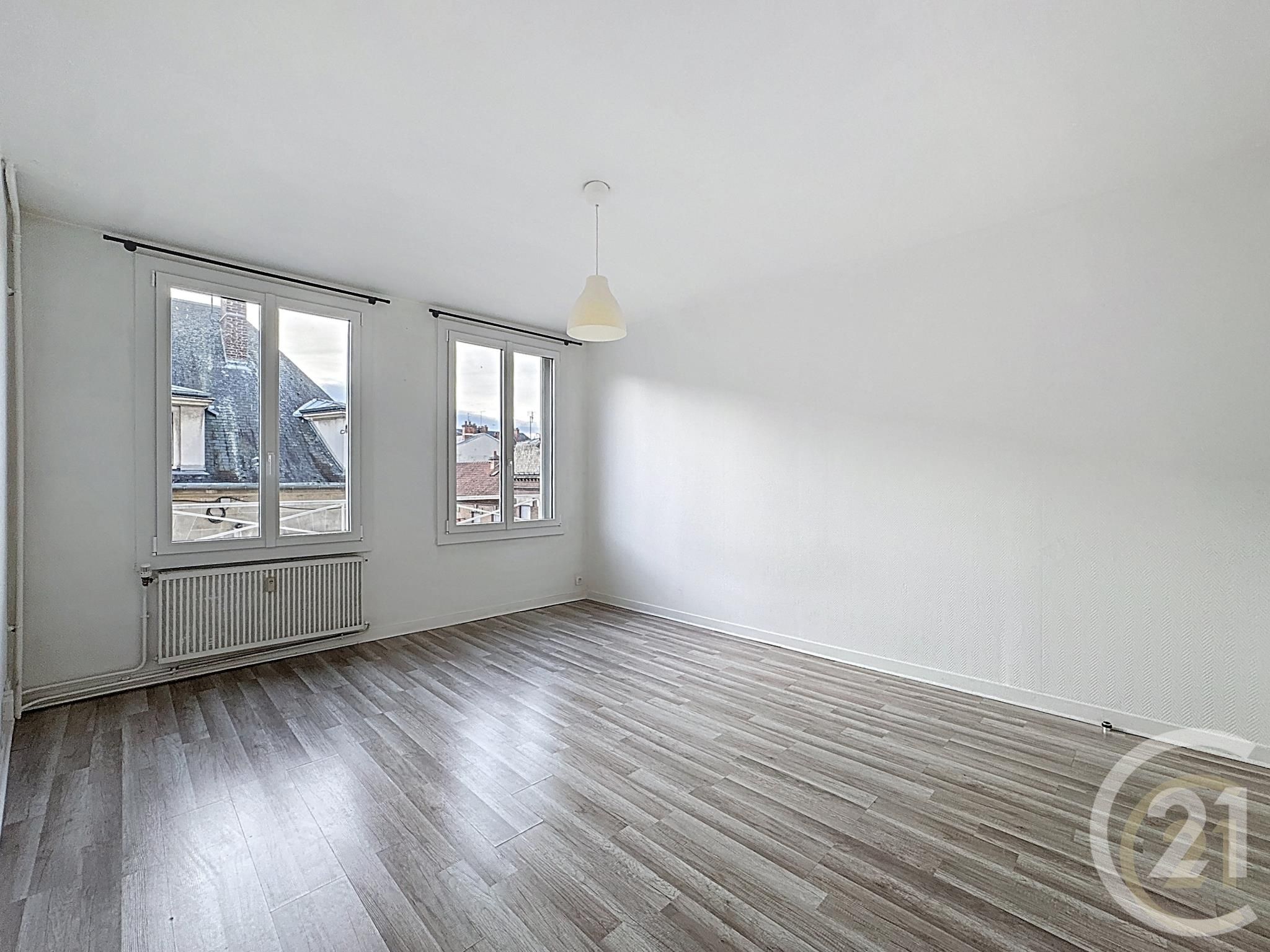 Appartement F2 à vendre - 2 pièces - 51.0 m2 - COMPIEGNE - Miniature 2