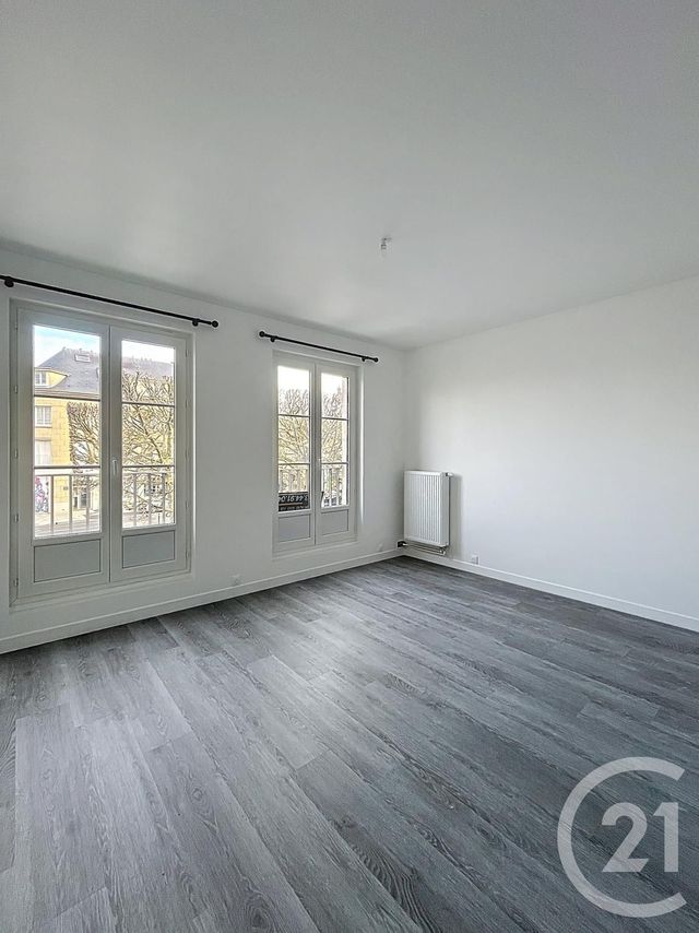 Appartement F1 à louer - 1 pièce - 26.85 m2 - COMPIEGNE - 60 - PICARDIE - Century 21 Infinity