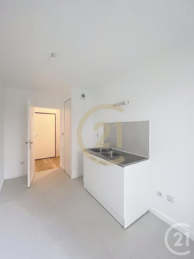 Appartement F4 à louer - 4 pièces - 71.3 m2 - MARGNY LES COMPIEGNE - 60 - PICARDIE - Century 21 Infinity