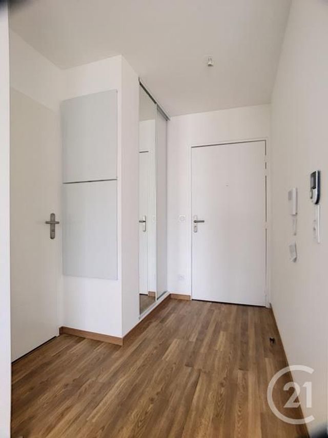 Appartement F2 à louer - 2 pièces - 40.8 m2 - MARGNY LES COMPIEGNE - 60 - PICARDIE - Century 21 Infinity