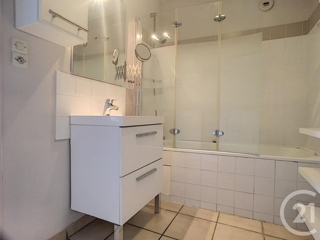 Appartement F3 à louer - 3 pièces - 62.0 m2 - COMPIEGNE - 60 - PICARDIE - Century 21 Infinity