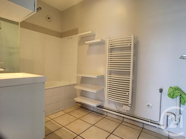 Appartement F3 à louer - 3 pièces - 62.0 m2 - COMPIEGNE - 60 - PICARDIE - Century 21 Infinity