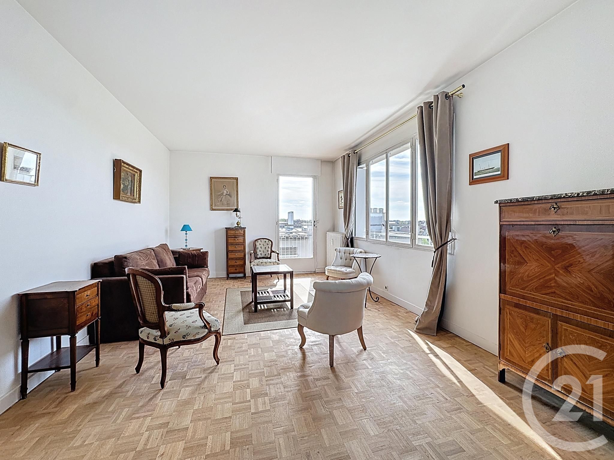 Appartement F4 à vendre - 4 pièces - 76.8 m2 - COMPIEGNE - Miniature 2