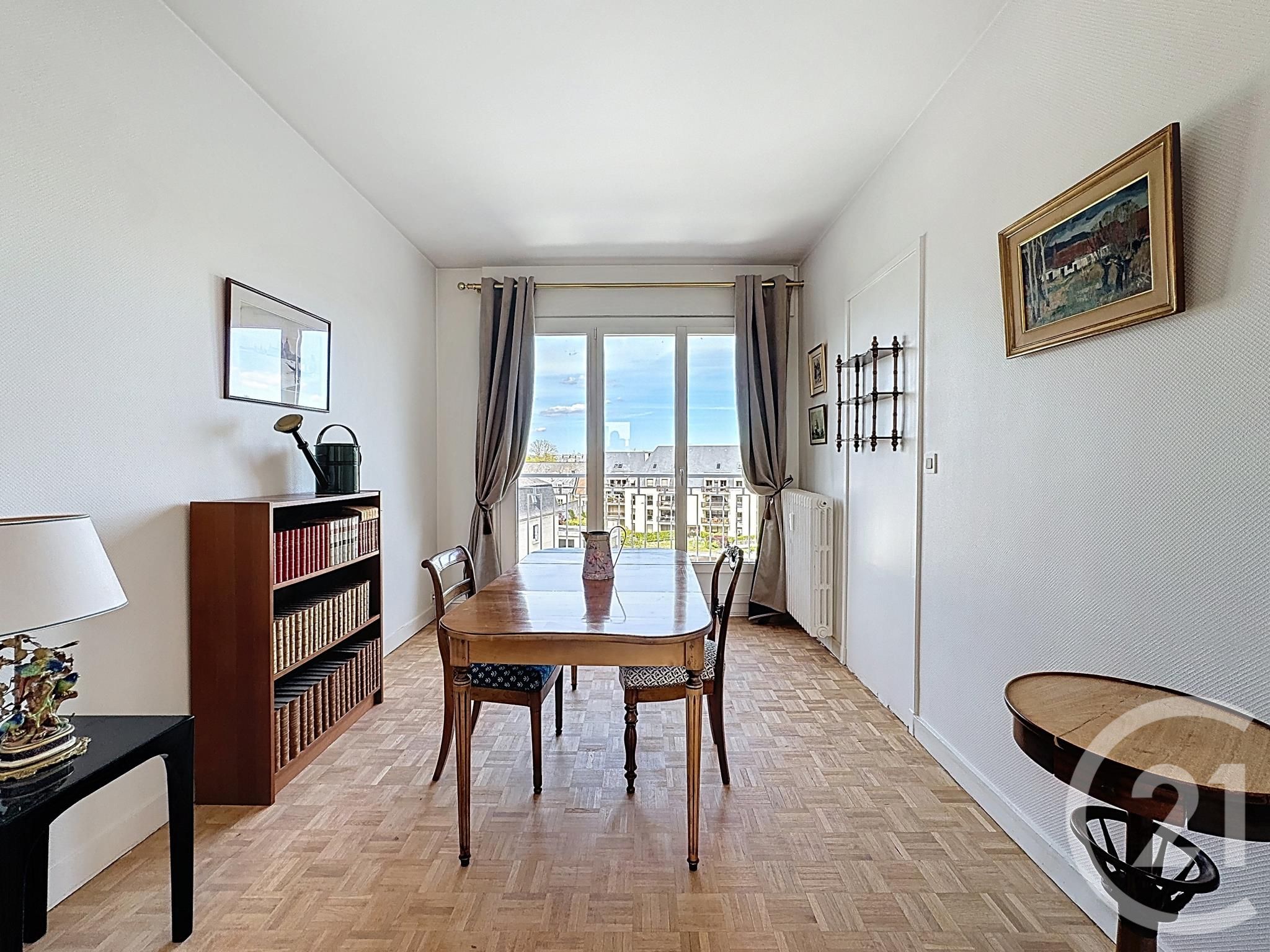 Appartement F4 à vendre - 4 pièces - 76.8 m2 - COMPIEGNE - Miniature 4