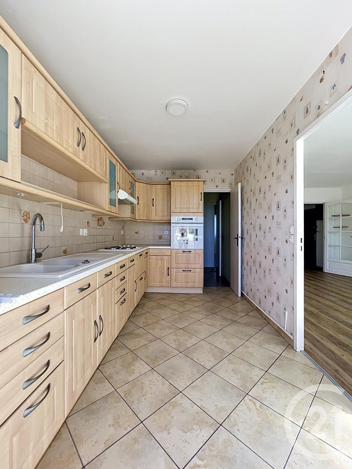 Appartement à vendre - 3 pièces - 76.07 m2 - COMPIEGNE - Miniature 4