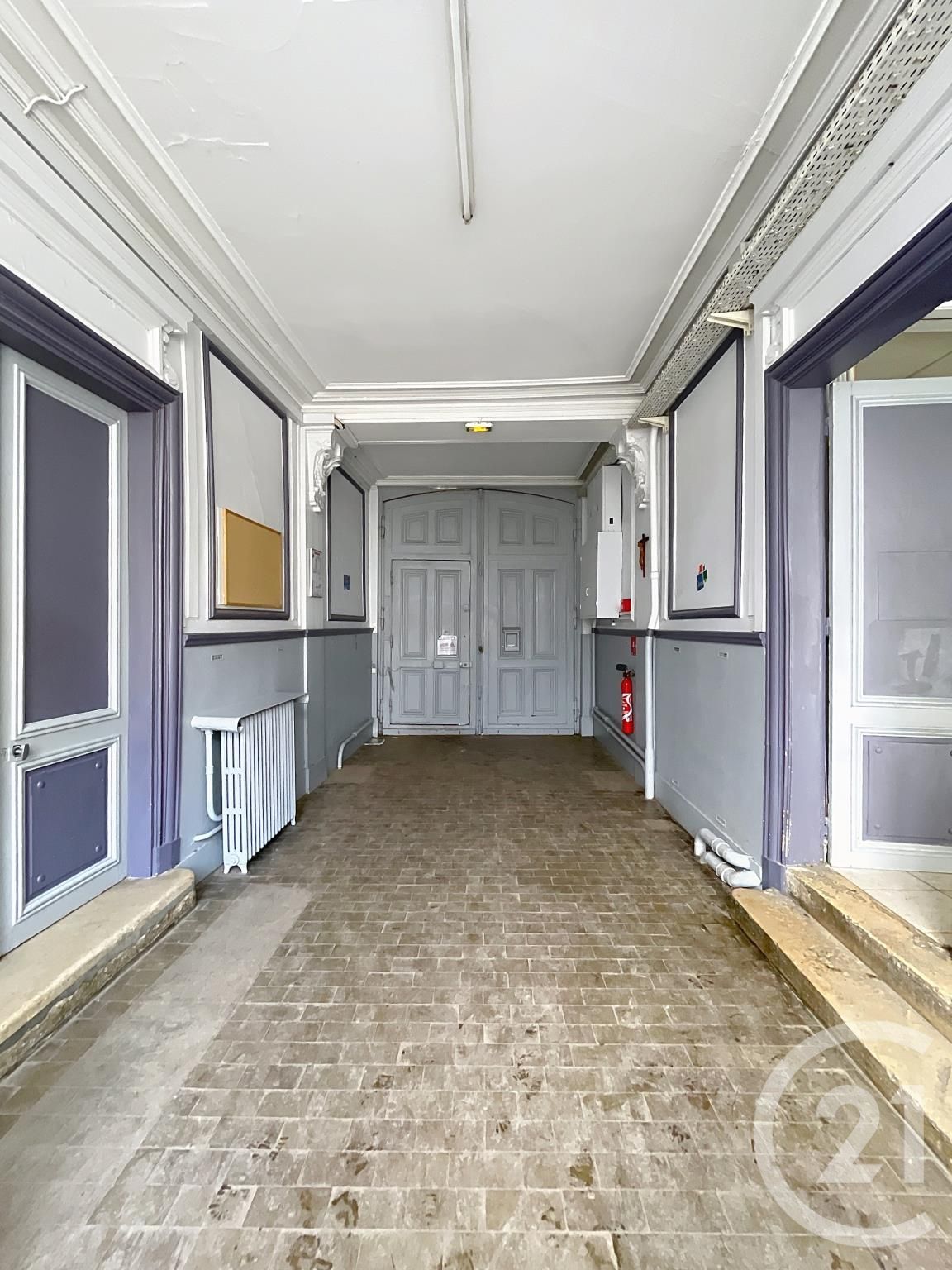 maison à vendre - 20 pièces - 900.0 m2 - COMPIEGNE - Miniature 3