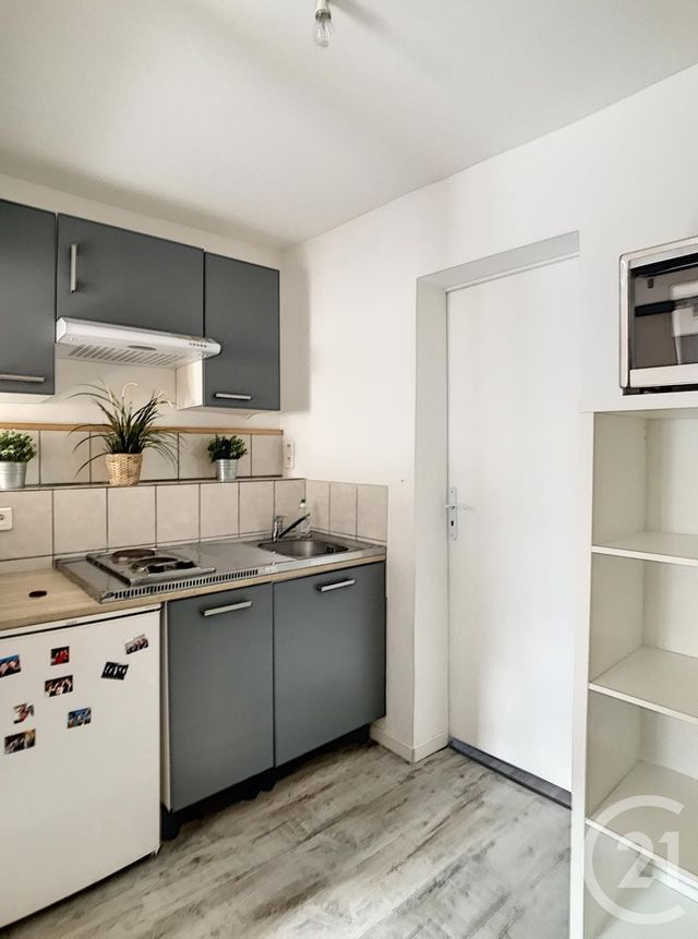 Appartement Duplex à louer - 2 pièces - 24.66 m2 - COMPIEGNE - 60 - PICARDIE - Century 21 Infinity