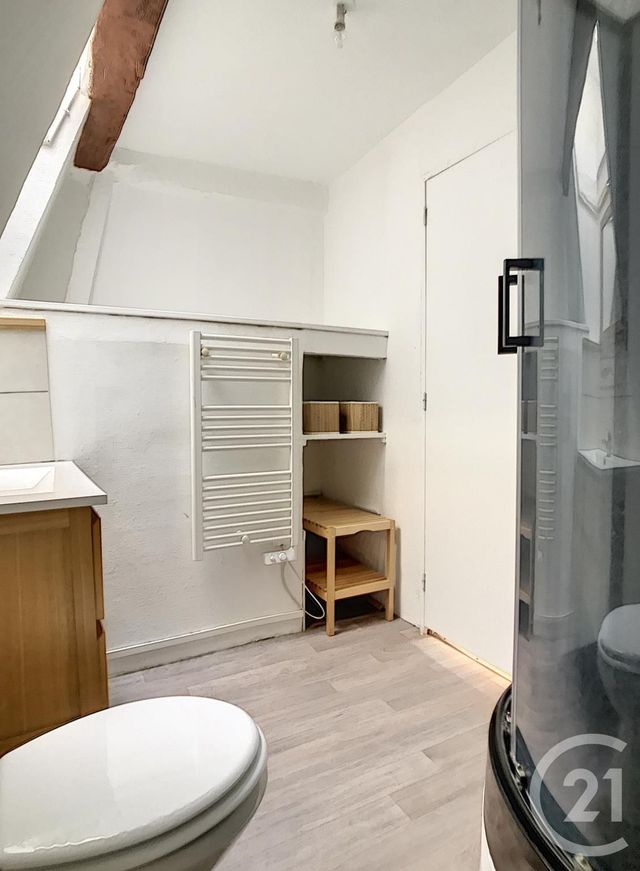 Appartement Duplex à louer - 2 pièces - 24.66 m2 - COMPIEGNE - 60 - PICARDIE - Century 21 Infinity
