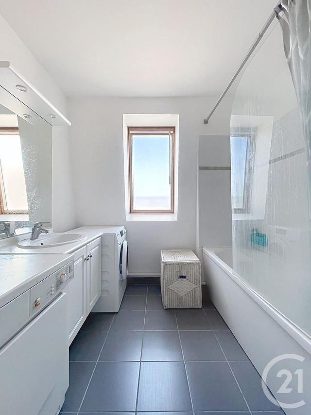Appartement T3 à vendre - 3 pièces - 69.73 m2 - COMPIEGNE - 60 - PICARDIE - Century 21 Infinity
