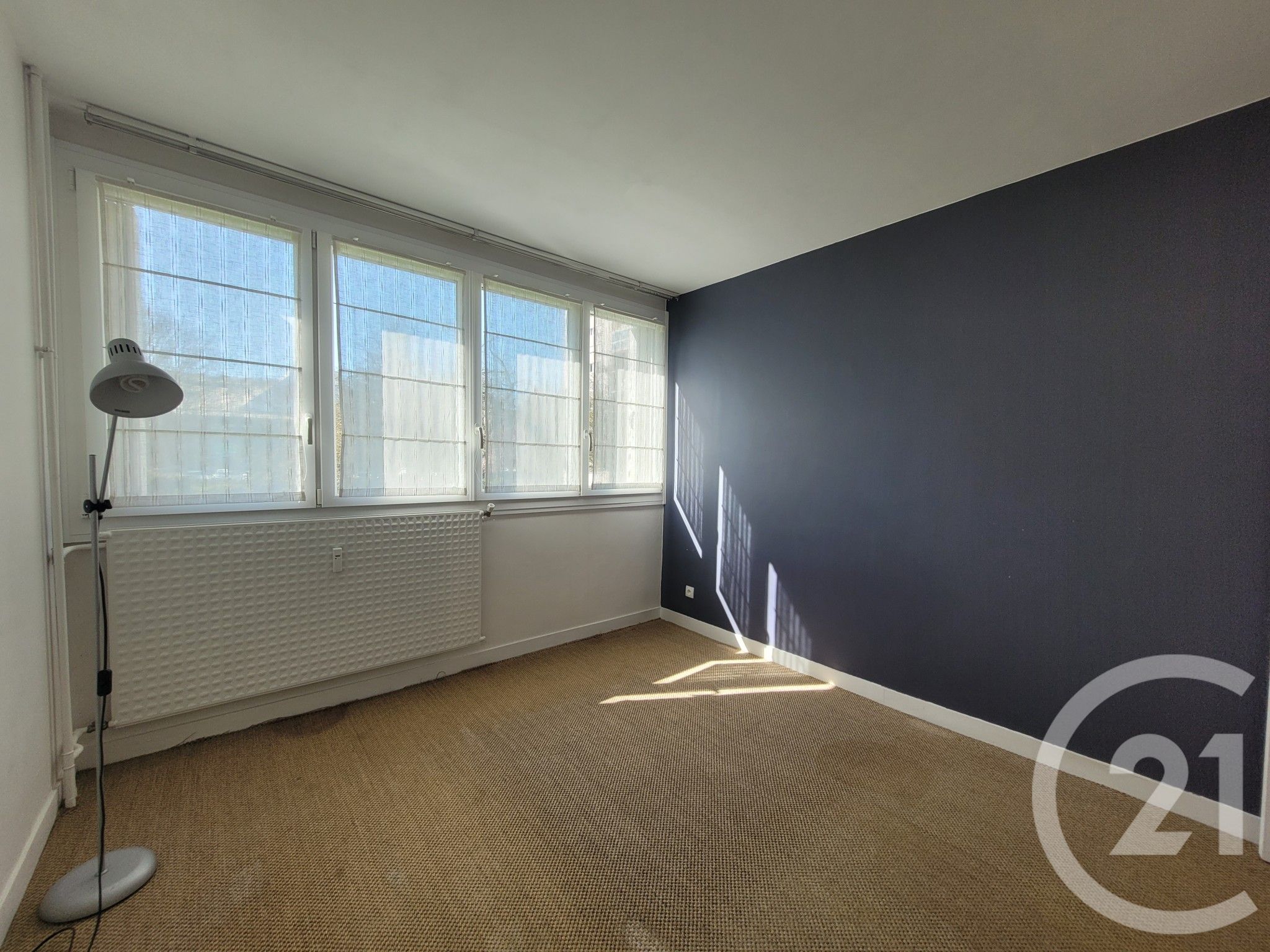 Appartement F3 à vendre - 3 pièces - 75.49 m2 - COMPIEGNE - Miniature 2
