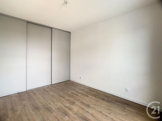 Appartement F2 à louer - 2 pièces - 36.9 m2 - MARGNY LES COMPIEGNE - 60 - PICARDIE - Century 21 Infinity