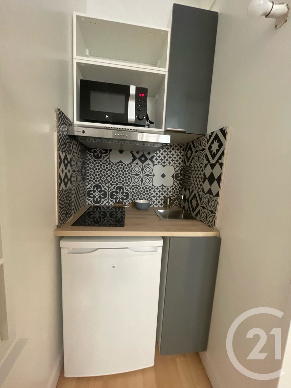 Appartement F1 à louer - 1 pièce - 12.36 m2 - COMPIEGNE - Miniature 3