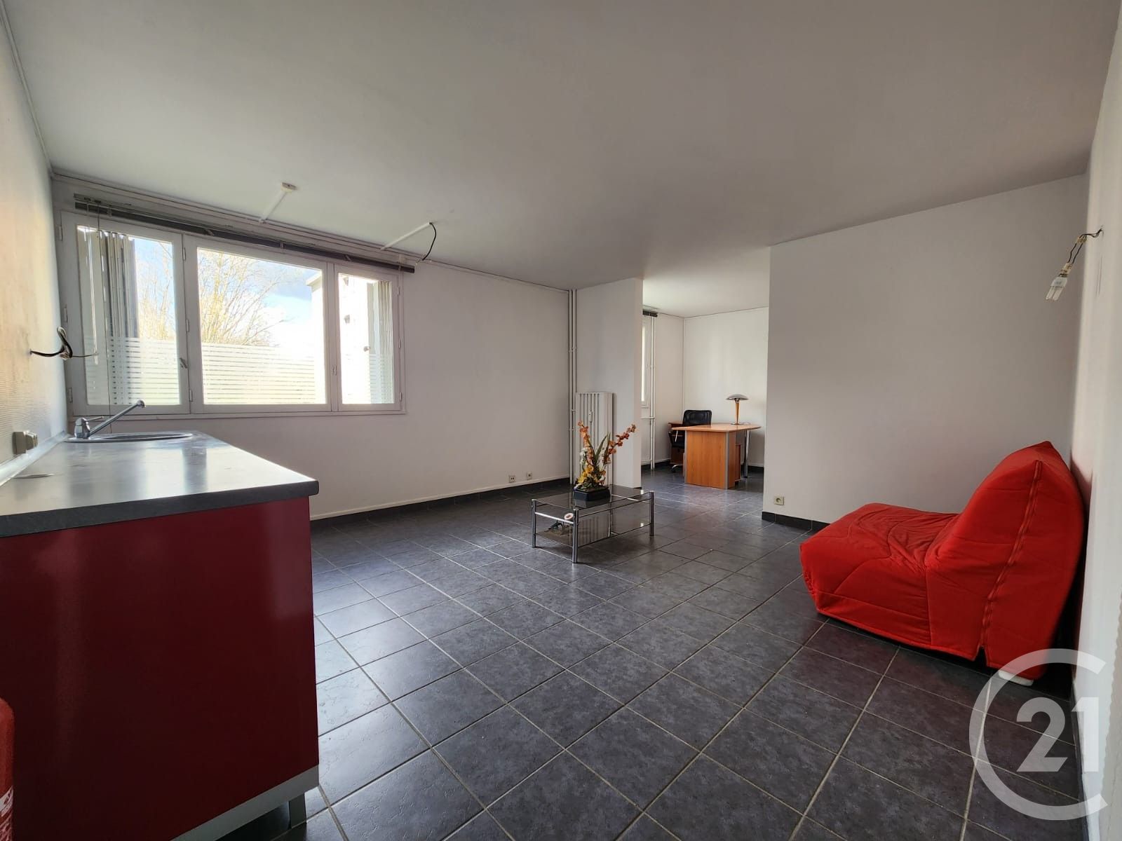 Appartement F4 à vendre - 4 pièces - 85.0 m2 - COMPIEGNE - Miniature 9
