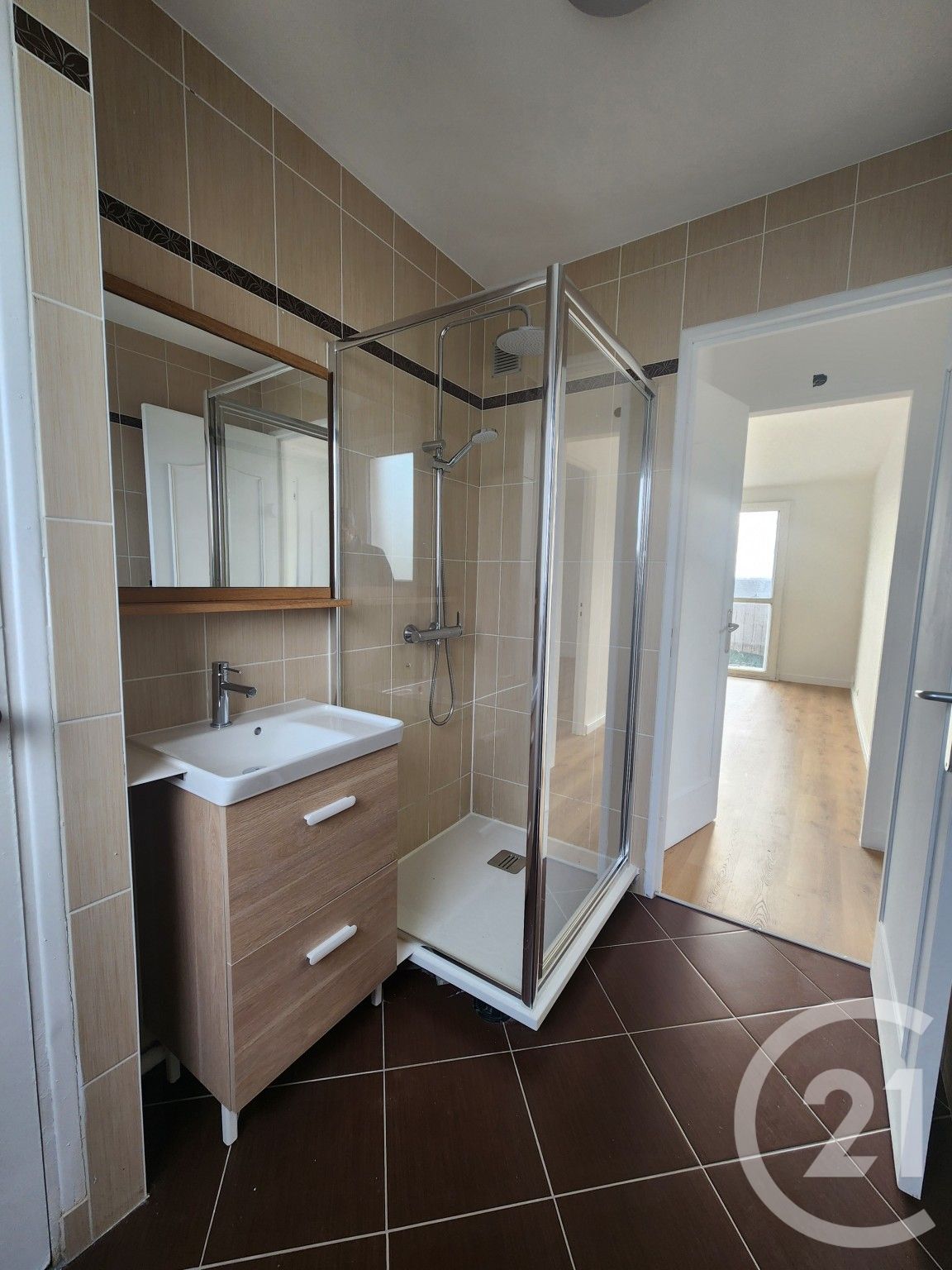Appartement F4 à vendre - 4 pièces - 70.0 m2 - COMPIEGNE - Miniature 4