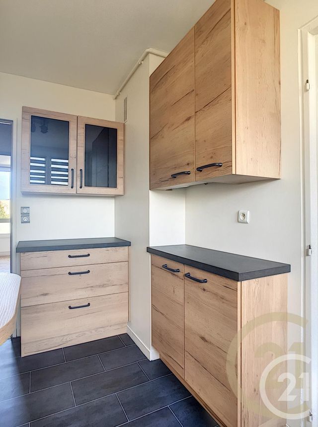 Appartement F4 à louer - 4 pièces - 63.54 m2 - COMPIEGNE - 60 - PICARDIE - Century 21 Infinity