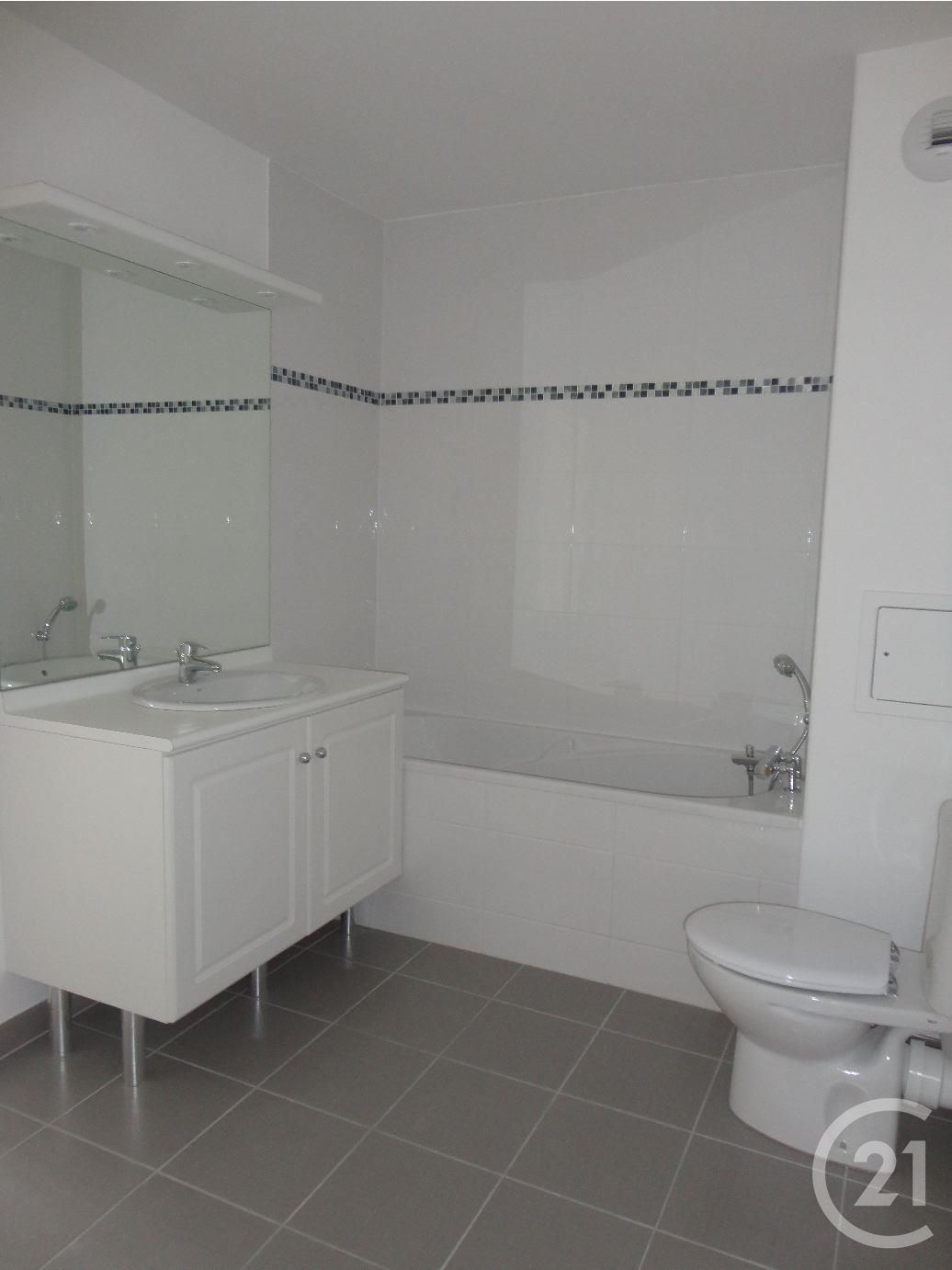Appartement F2 à louer - 2 pièces - 53.72 m2 - COMPIEGNE - Miniature 4