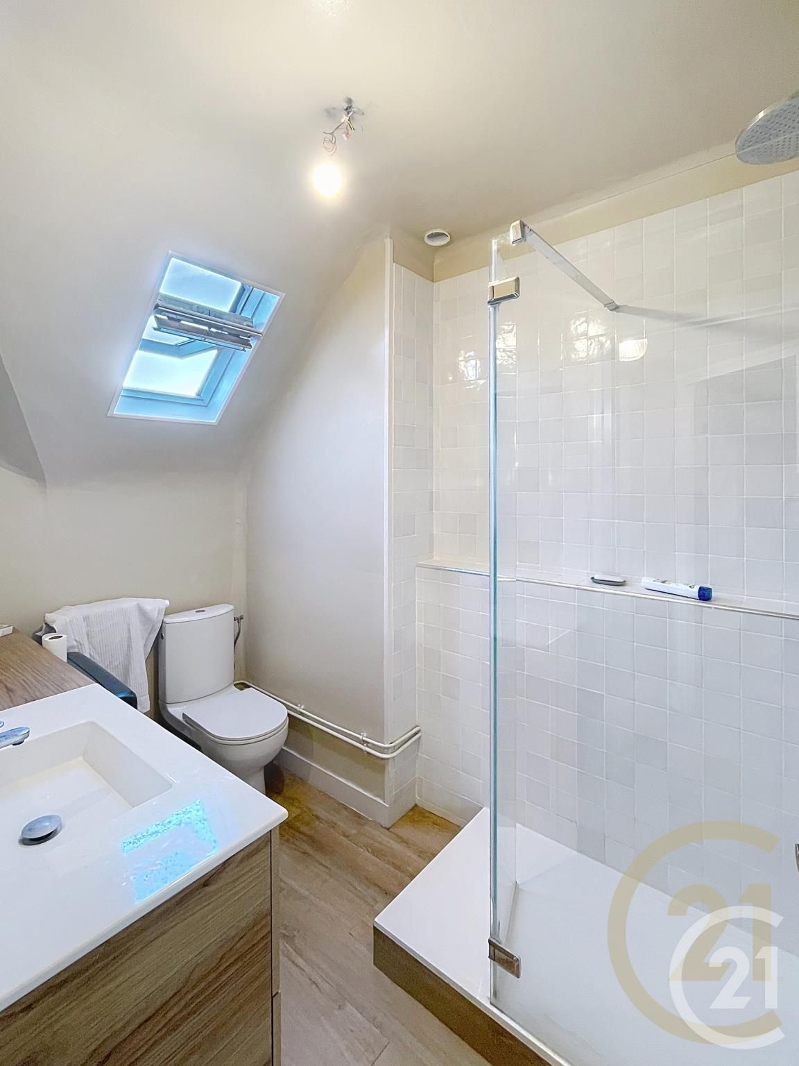 Appartement F3 à louer - 3 pièces - 71.24 m2 - COMPIEGNE - Miniature 9