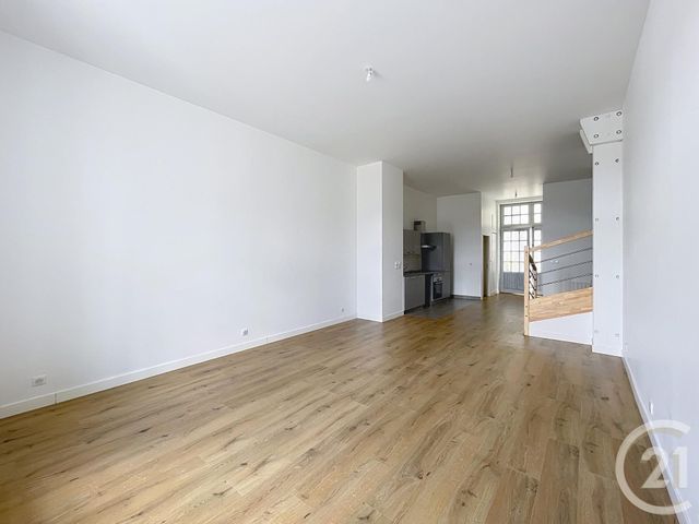 Appartement Duplex à louer - 5 pièces - 137.8 m2 - COMPIEGNE - 60 - PICARDIE - Century 21 Infinity