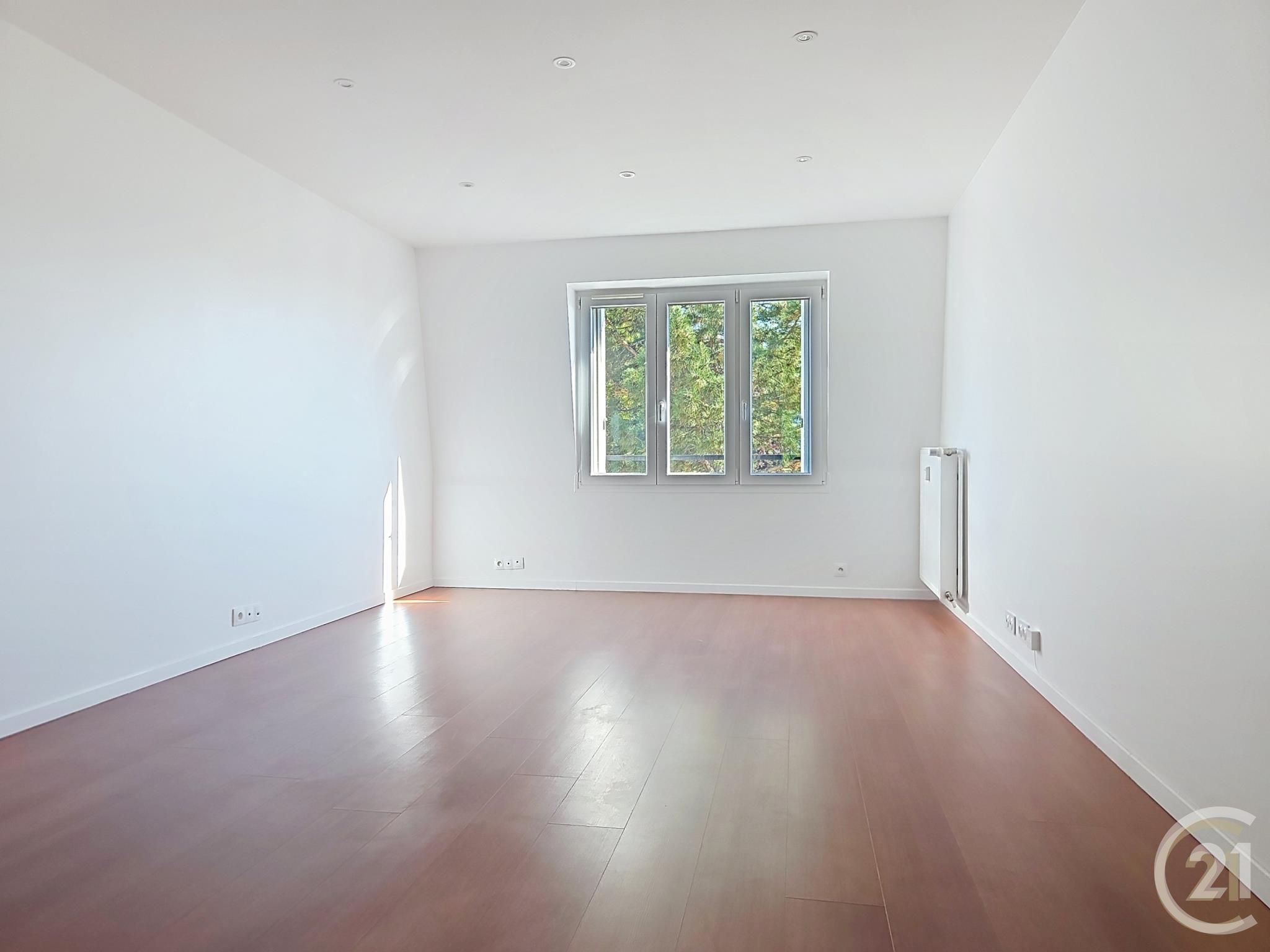 Appartement F3 à louer - 3 pièces - 62.76 m2 - COMPIEGNE - Miniature 2