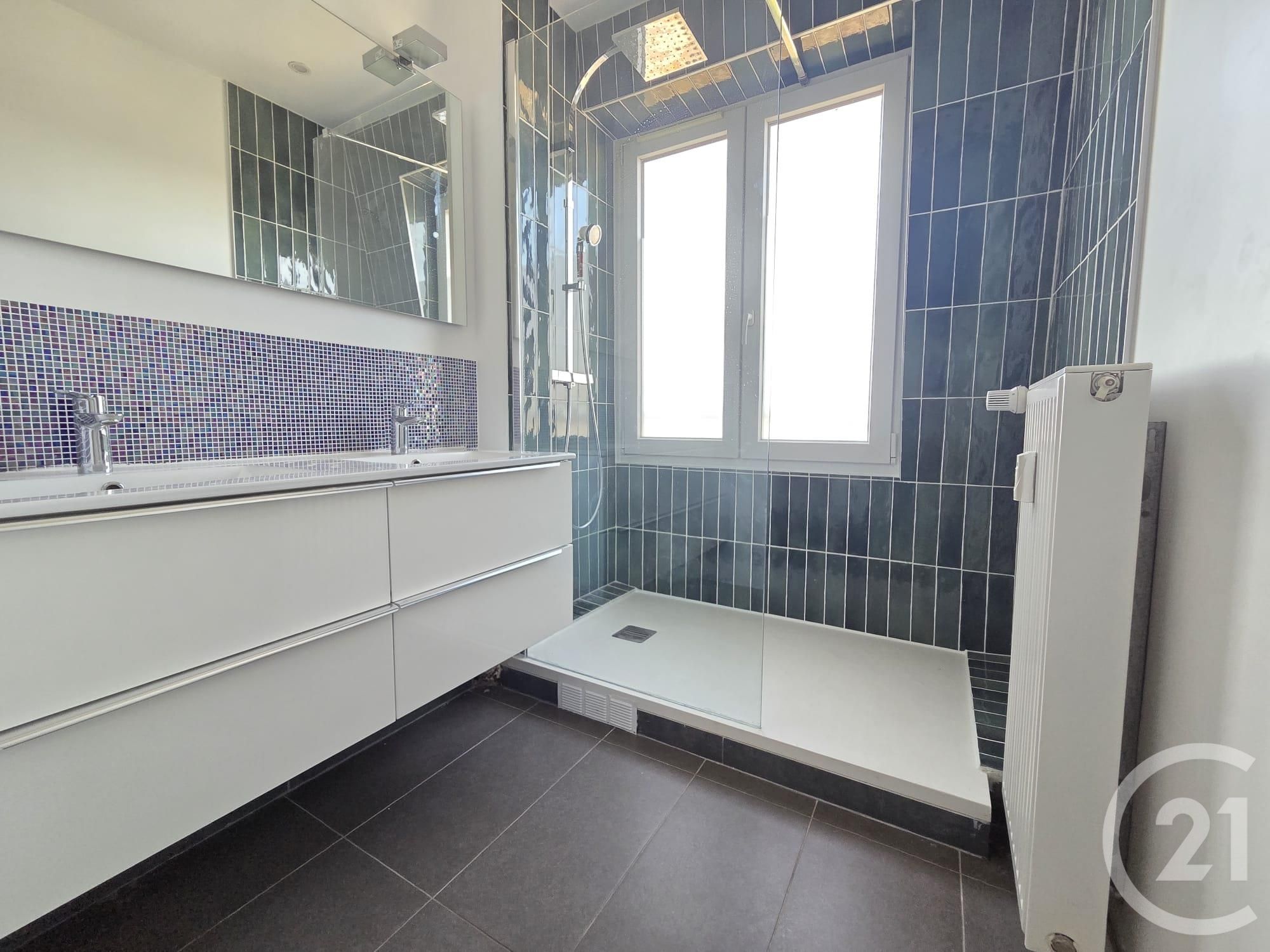 Appartement F3 à louer - 3 pièces - 62.76 m2 - COMPIEGNE - Miniature 5