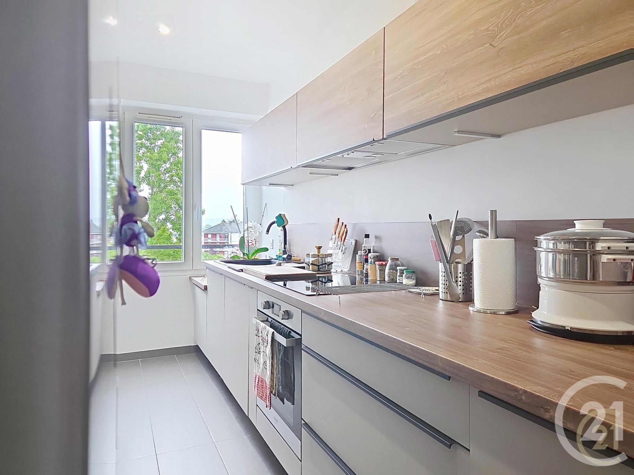 Appartement F3 à louer - 3 pièces - 62.76 m2 - COMPIEGNE - Miniature 4