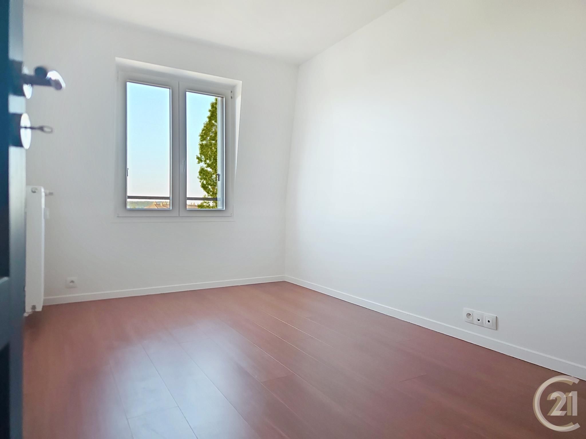 Appartement F3 à louer - 3 pièces - 62.76 m2 - COMPIEGNE - Miniature 6