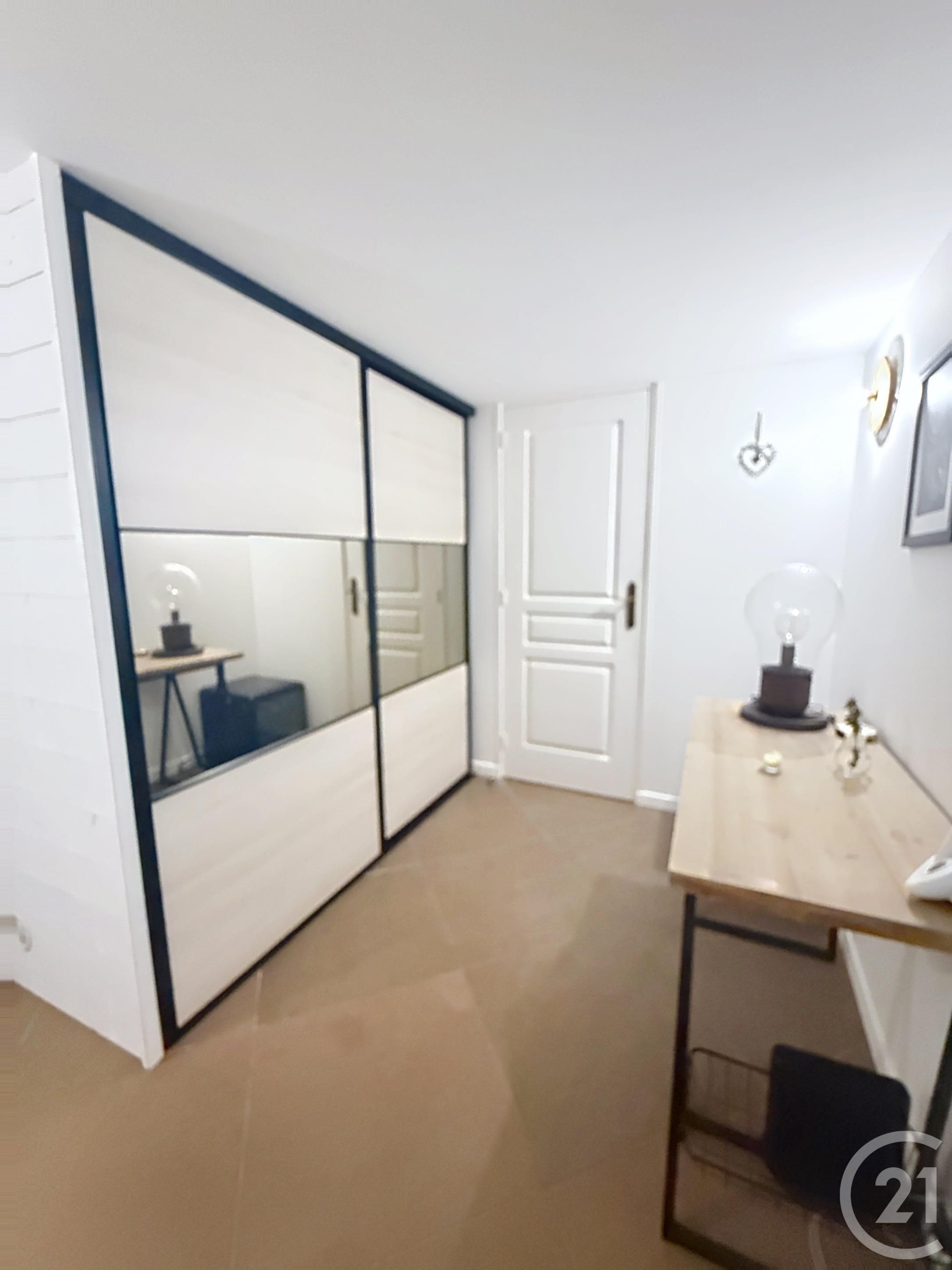 Appartement F2 à vendre - 2 pièces - 71.8 m2 - CLAIROIX - Miniature 8