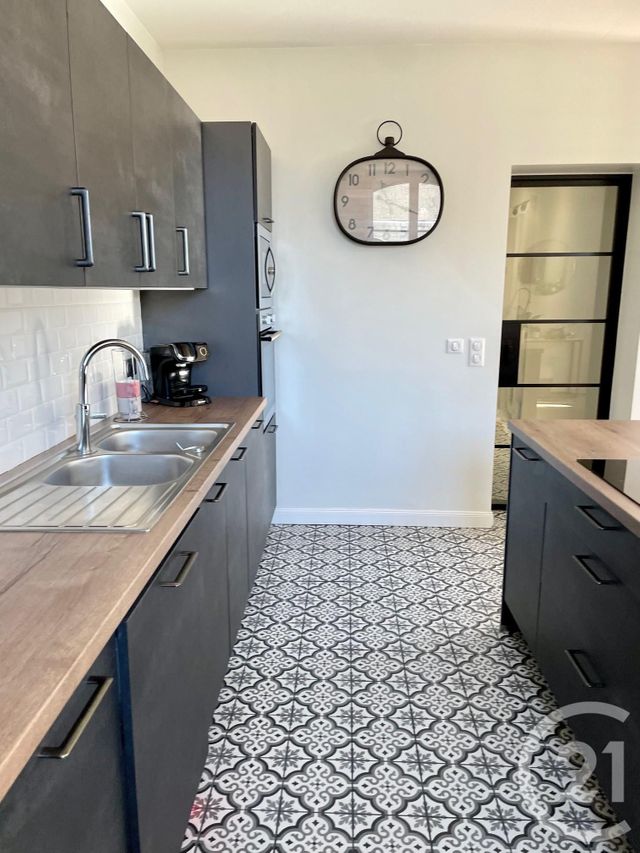 Appartement F3 à louer - 3 pièces - 86.57 m2 - COMPIEGNE - 60 - PICARDIE - Century 21 Infinity