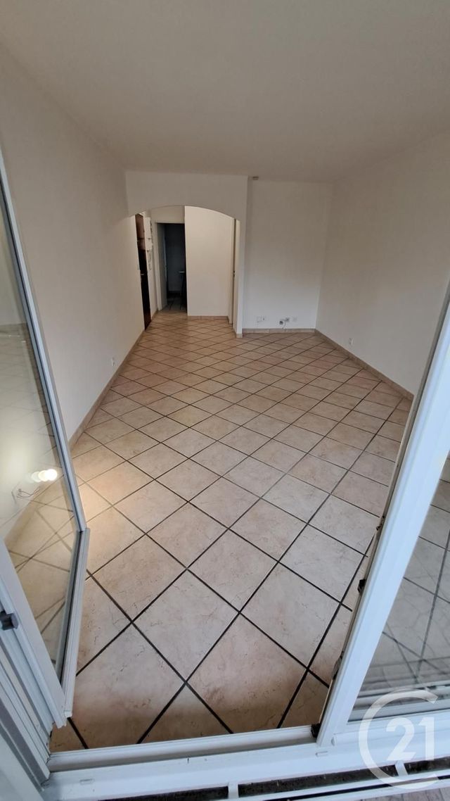 Appartement F3 à louer - 3 pièces - 67.44 m2 - COMPIEGNE - 60 - PICARDIE - Century 21 Infinity