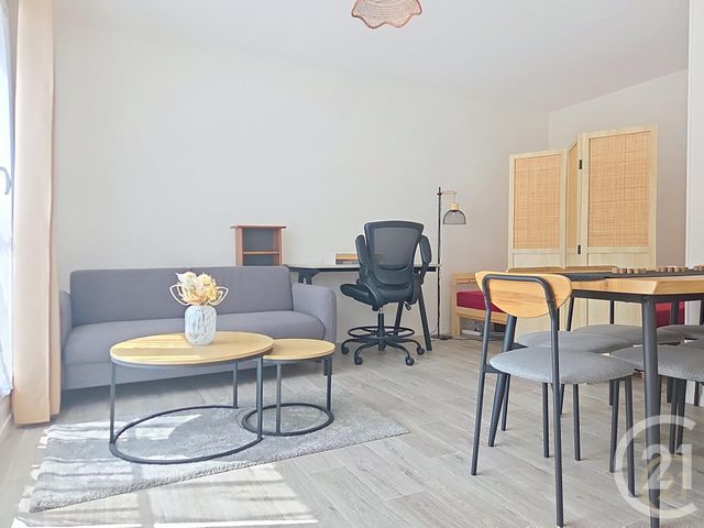 Appartement Studio à louer - 1 pièce - 28.44 m2 - COMPIEGNE - 60 - PICARDIE - Century 21 Infinity